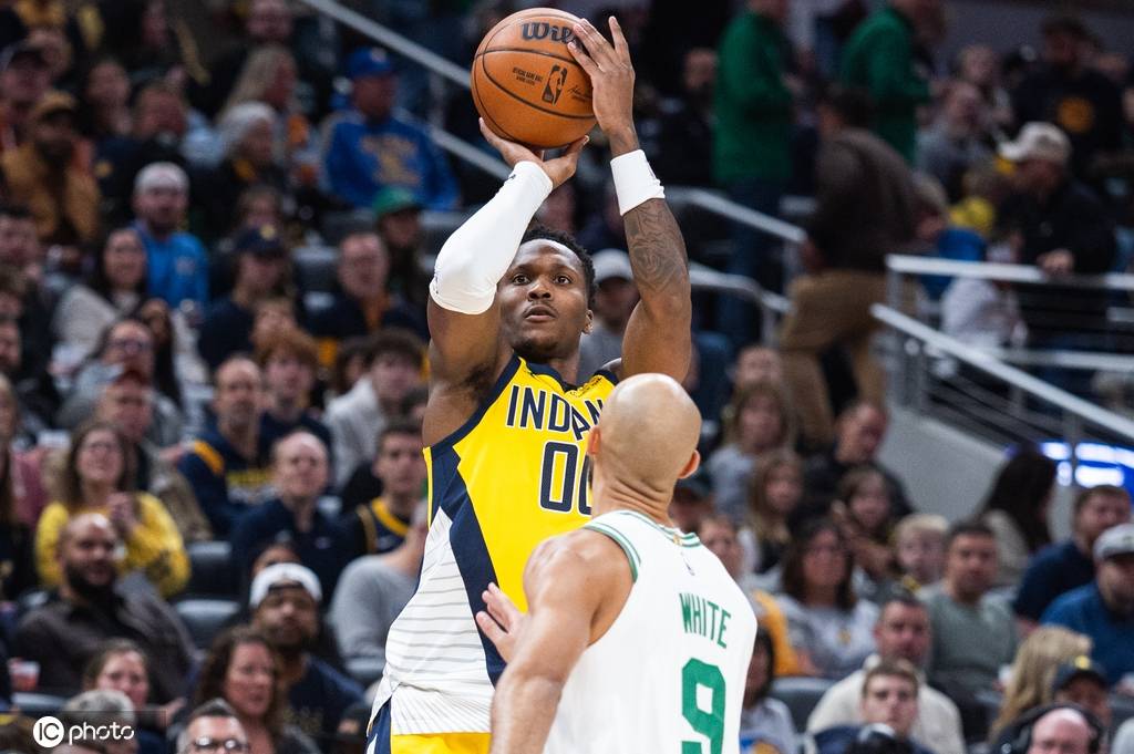 布朗30分普理查德29+9 步行者不敌绿军遭七连败